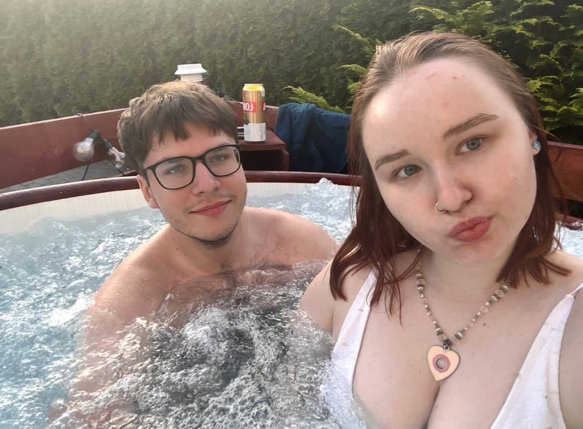 amelia ੈ✩‧₊˚ tweet media