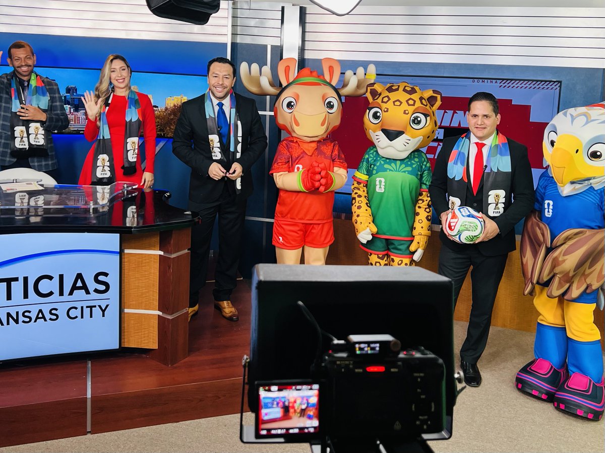 Got to meet Zayu 🐆🇲🇽, Maple 🫎🇨🇦, and Cluth 🦅🇺🇸 today, as they visited the <a href="/TelemundoKC/">Telemundo Kansas City</a> studios! #ElMundialEsNuestro ⚽️🏟️<a href="/FIFAWorldCup/">FIFA World Cup</a> <a href="/fifamedia/">FIFA Media</a> <a href="/FWC26KansasCity/">FIFA World Cup 26 Kansas City</a> <a href="/NBCUTelemundo/">NBCUniversal Telemundo Enterprises</a> <a href="/TelemundoSports/">Telemundo Deportes</a>