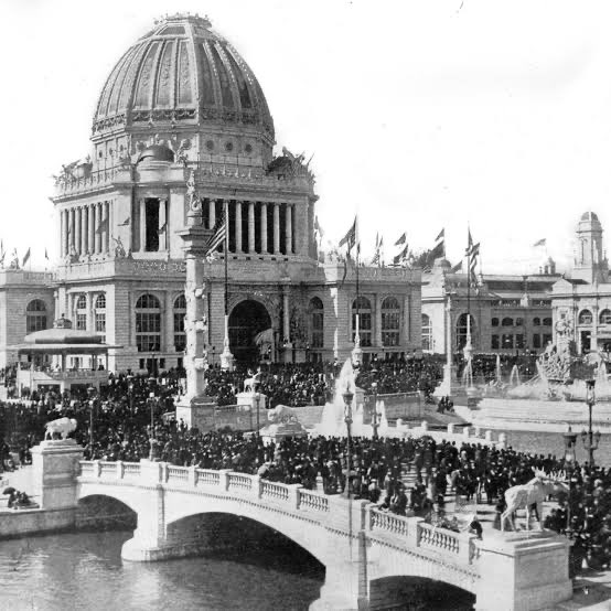 wrathofgnon's tweet image. The Obama Presidential Center is under construction in Chicago's Jackson Park. Let's compare with what was there already (and what it had once looked like) and see how considerate, fitting, well-scaled progressive architecture handled the challenge of the new building.
