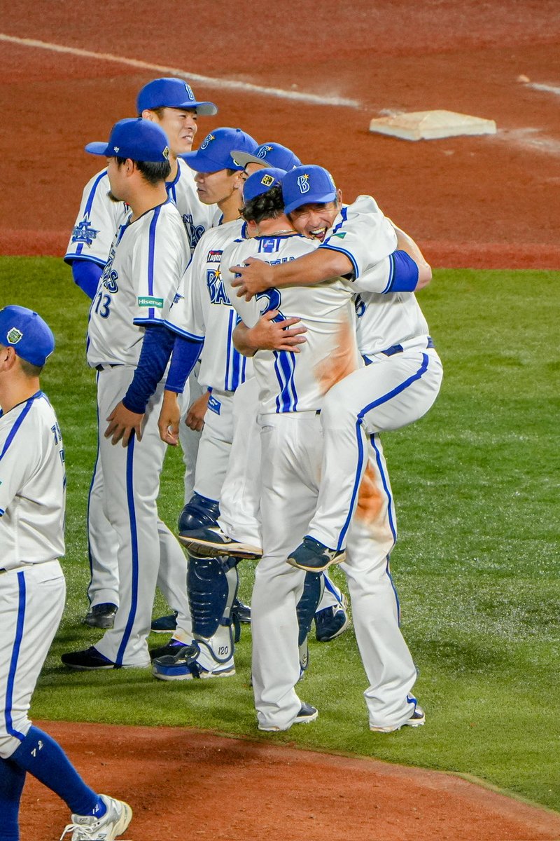 E7%9F%B3%E4%BA%95%E7%90%A2%E6%9C%97%E3%82%B3%E3%83%BC%E3%83%81