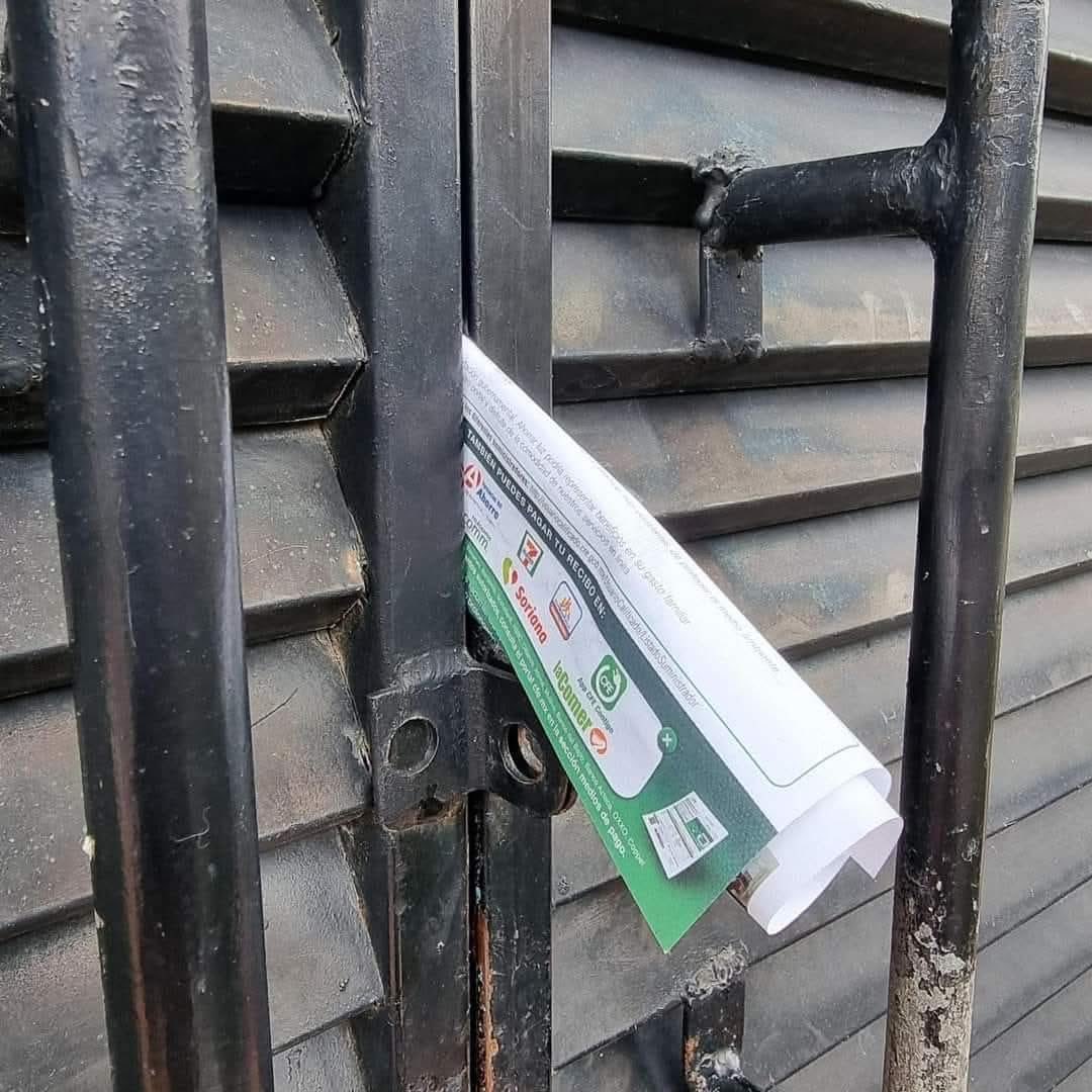 Yo todo alegre y llego a mi casa…