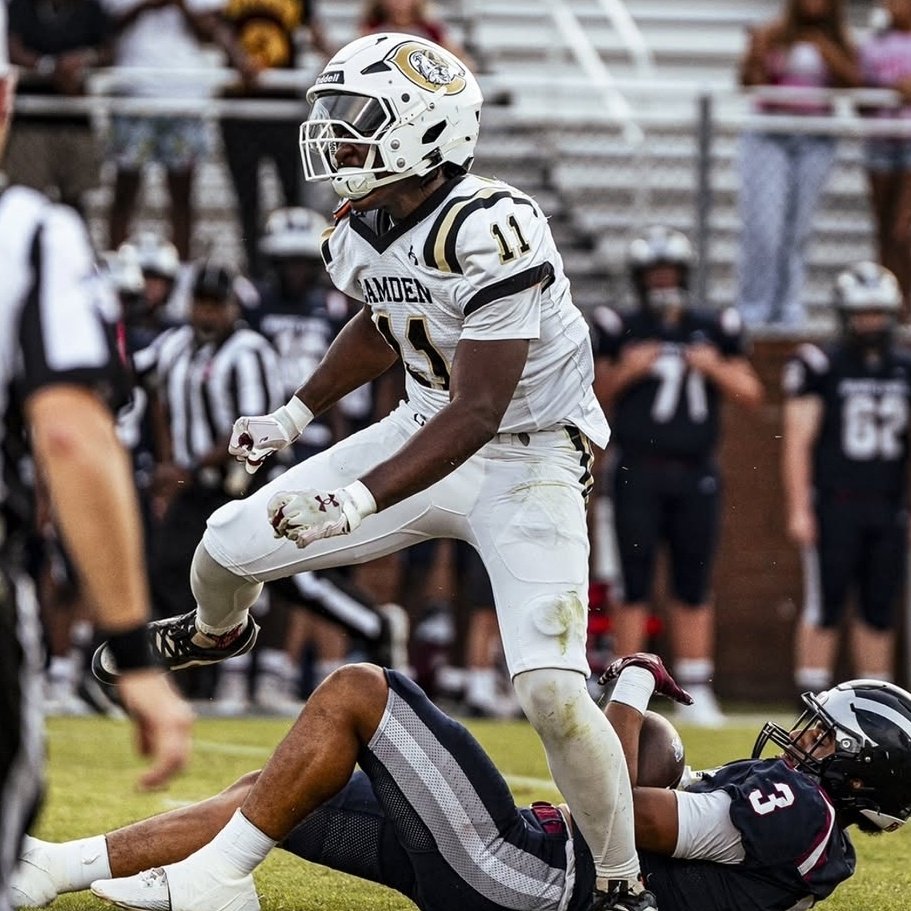 Highlights from my next four games.  Check me out! #Defense #SeniorSzn
<a href="/FootballCamden/">🐶🏈Camden Bulldogs Football</a> <a href="/JoeyHendrix8/">Joey Hendrix</a>

hudl.com/video/3/264102…