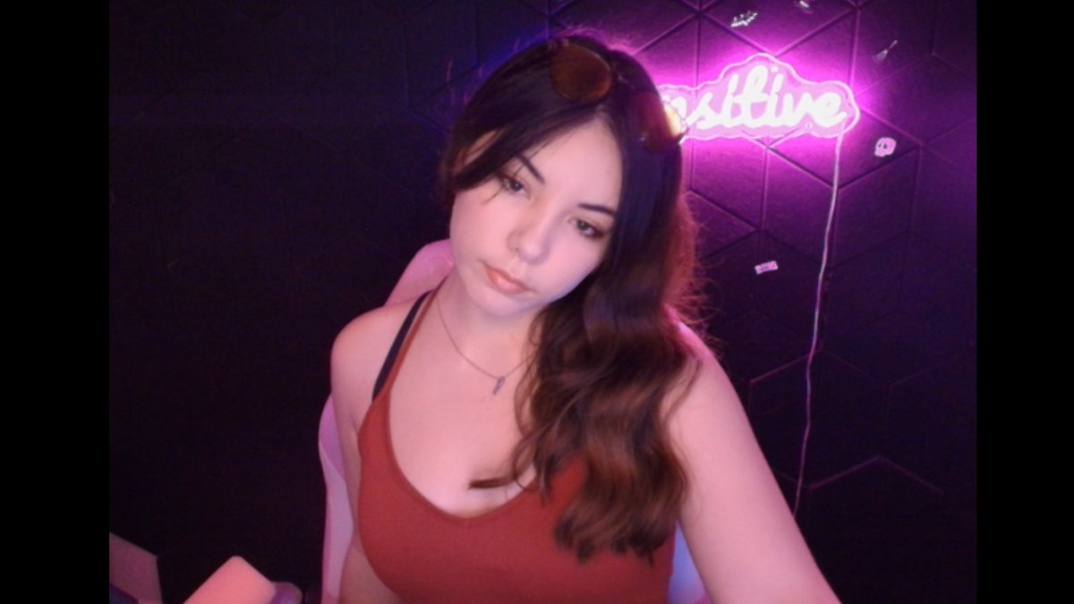 cynsitive tweet media