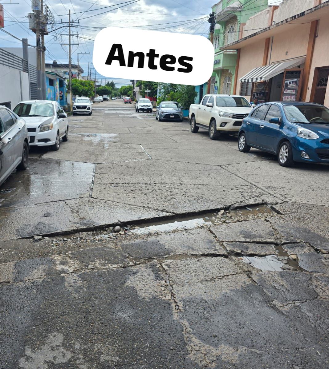 yamilmelgar's tweet image. ¡Sigamos rodando seguros! 🚧
Con el programa #RuedaSeguro continuamos bacheando con concreto hidráulico para mejorar la movilidad y seguridad vial.
Hoy trabajamos en la 6a Oriente, entre Central y 1a Sur, una calle que necesitaba atención y que hoy se transforma con acciones