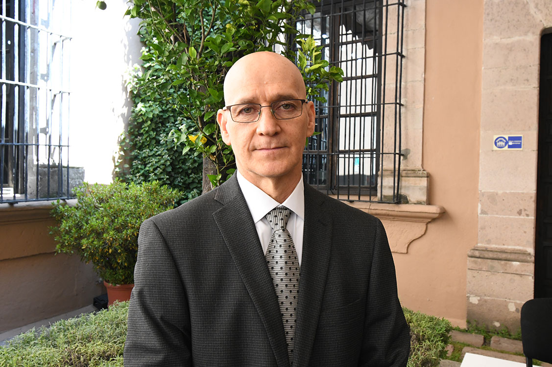 1/2 #Entérate 🧐 | En representación de Rosaura Ruiz Gutiérrez, titular de la <a href="/Secihti_Mx/">Secretaría de Ciencia</a>, Feliú Sagols Troncoso, director de CPI y Laboratorios Nacionales, anunció esta mañana el nombramiento de Francisco Fernández de Castro como Director General Interino del #CIESAS.