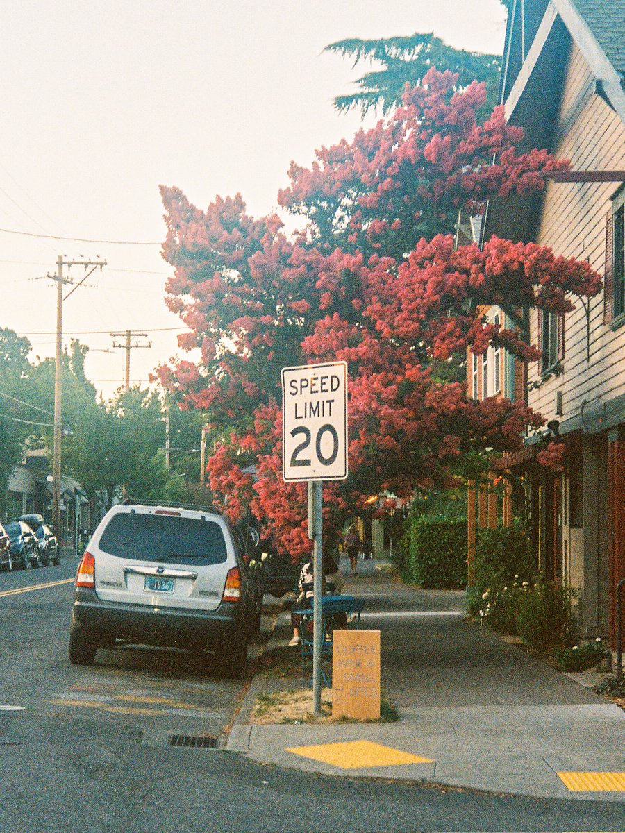Ecale77's tweet image. Portland on 35mm: