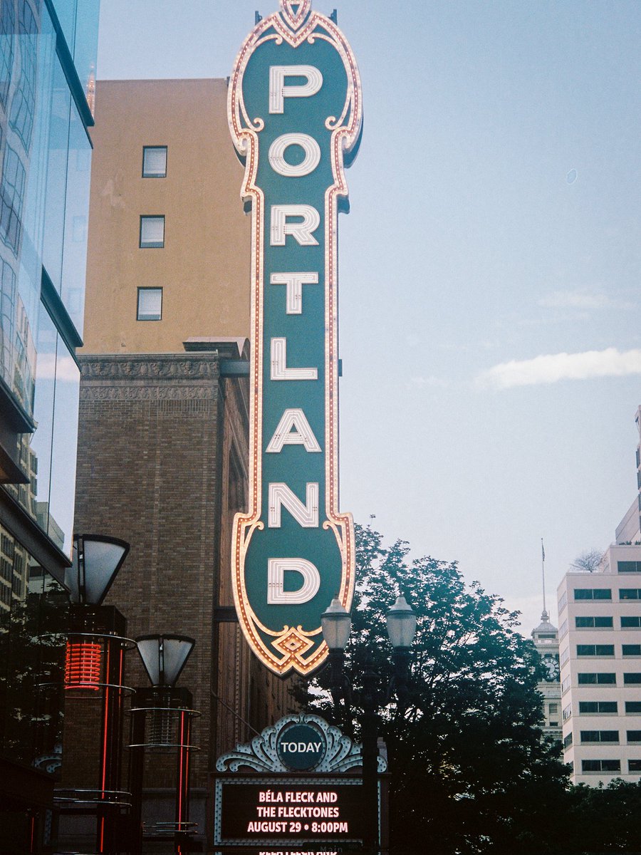 Ecale77's tweet image. Portland on 35mm: