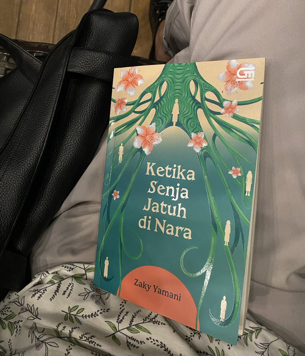 18. ketika senja jatuh di nara by zaky yamani