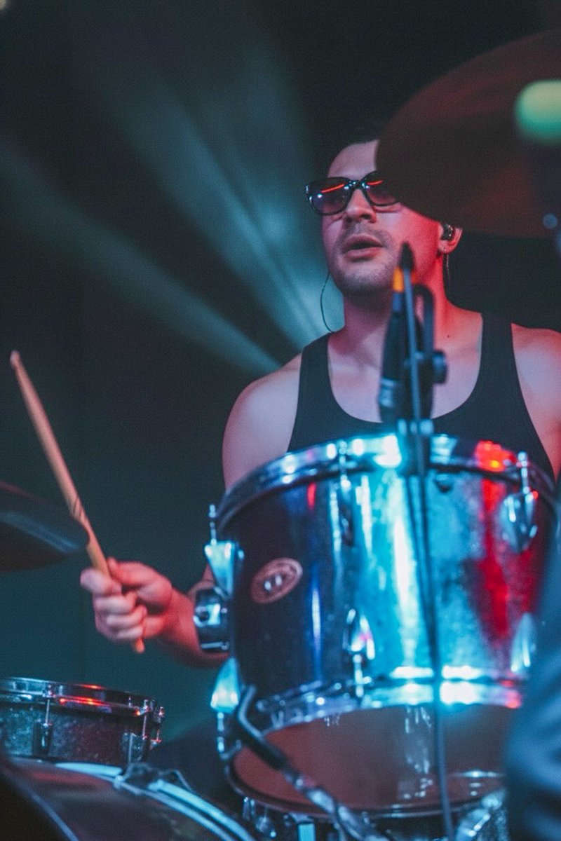 CeresMx's tweet photo. ¡Toluca, nos volaste la cabeza en el Foro Landó! 🔥
Fue un honor indescriptible compartir con ustedes Su apoyo y presencia hicieron de este show una noche inolvidable. ¡Nos vemos muy pronto! #CRS #CRSTOUR2025 #CÉRES 
Fotos por:  nitzi_miller https://t.co/AjmLmXObqI