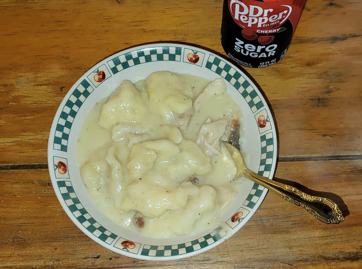 Homemade chicken n dumplings on this cold, rainy night!! 😋 
<a href="/_TheBBQBarn/">B @ The BBQ Barn</a>