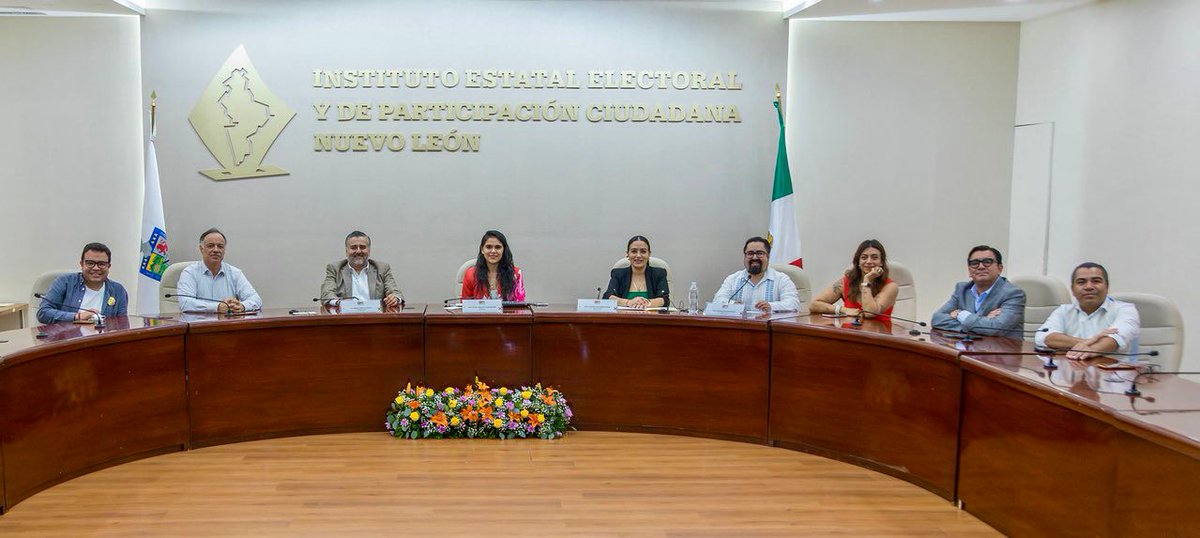 📌 #IEEHInforma || En el marco del 17º Encuentro Nacional de Educación Cívica: "Políticas públicas para la promoción de la cultura democrática", la Red Cívica Mx llevó a cabo su Asamblea General Ordinaria, en la se realizó la entrega de reconocimientos a las Consejerías
