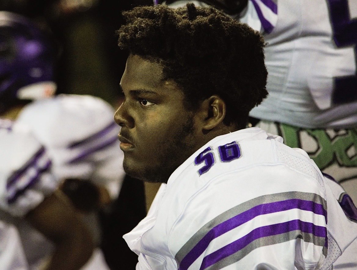 Mid szn film coaches check it out!!!
c/o 2026
6’2
252lb
Guard/ Center 
Only allowed only 2 sacks this szn so far 🦾🔥

hudl.com/v/2T50XN 

<a href="/CoachGeeSmith/">G. Smith</a> <a href="/JHSFOOTBALL_/">Joppatowne High School Football</a> <a href="/CoachJoey_P/">Joey powell</a>