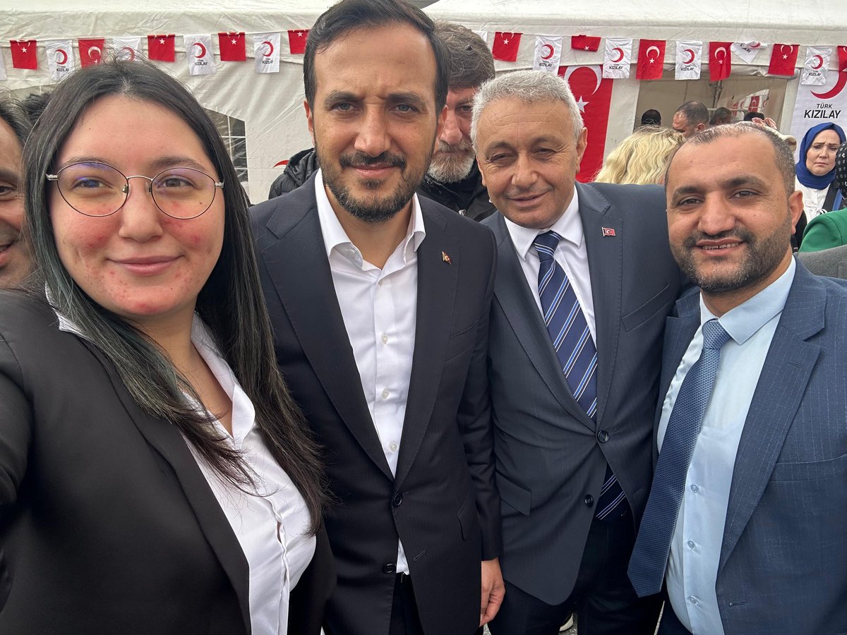 erhanakdogan56's tweet photo. 📌 Esenyurt Nikah Sarayı 

Büyük STK Kahvaltı Programımızı;
İl Başkanımız @abdullahozdemir
Ordu Milletvekilimiz @mhamarat52,
İstanbul Milletvekillerimiz  @halisdalkilic, @samilayrim, @sedagorenboluk,
ve @Seyithanizsiz ’in  katılımıyla gerçekleştirdik.

Sivil Toplum Kuruluşlarımız ve Kıymetli Hemşehrilerimizle;
Esenyurt'ta Bir Olduk Birlik Olduk.