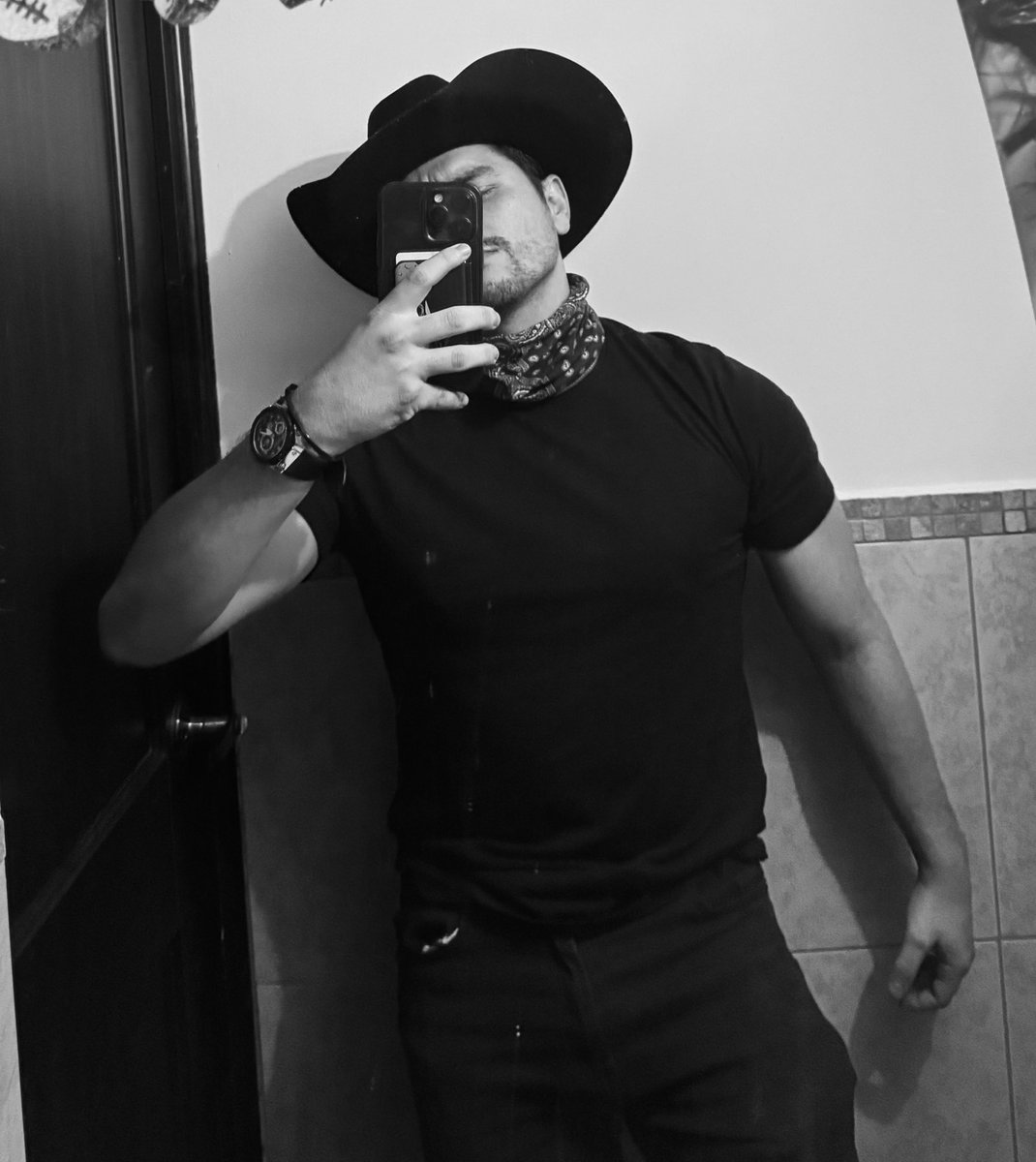 Daniel Velasco tweet media