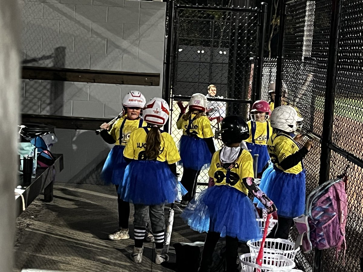 TPR1121's tweet photo. Our annual Halloween softball extravaganza! https://t.co/jRvTX5hnC0