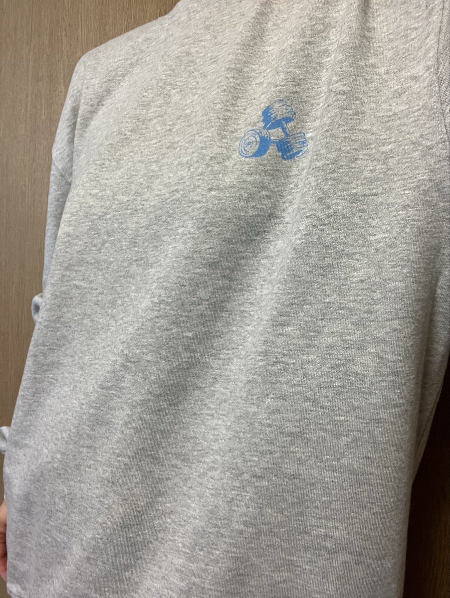 eiga_gurui's tweet photo. 追加で買ったCielorのトレーナー、めちゃくちゃ着心地が良い‼️さすが素晴らしいCEOのこだわり❤️‍🔥やっとトレーナーたちを着れる季節になってきたので、どんどん着るぞー🥳🥳🥳

#beckysangels
#Cielorstore https://t.co/Sol4hymftr