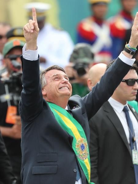 Sun' flower tweet media