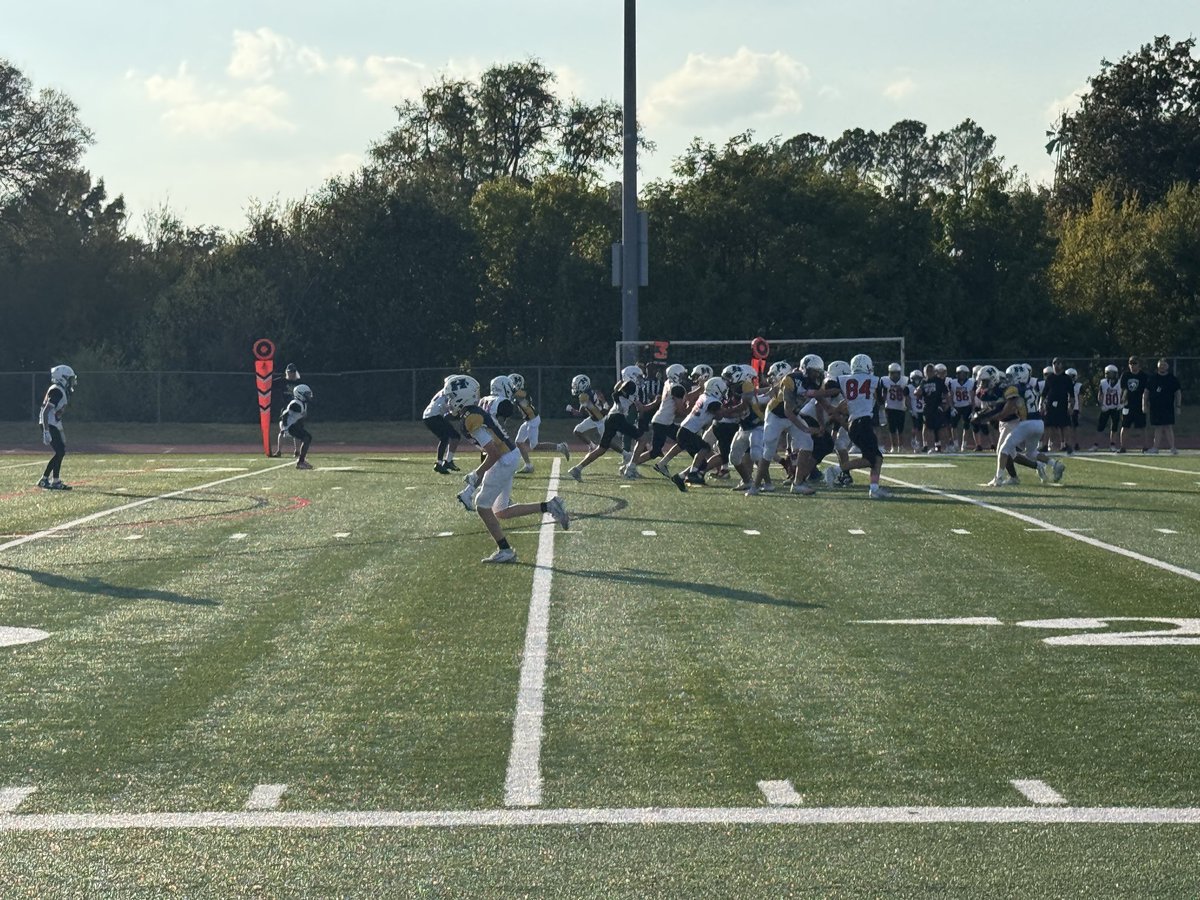 Great playoff win tonight for our HMS 7th grade boys against Coppell North. Go Broncos! 💙💛 <a href="/HeritageBroncos/">Heritage Broncos</a> <a href="/HMSBoysAth/">HMS Boys Athletics</a> <a href="/GCISD_Athletics/">GCISD Athletics Dept.</a>