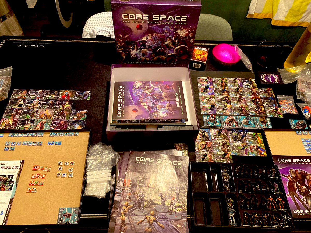 bobon_bestiajo's tweet image. Hoy jugando con un puzzle: reordena tooodo el #corespace y separa las cosas que sean del #firstborn 

Pues creo que ya está, perp estos puzzles de 5000 piezas no me molan!!!

😵‍💫