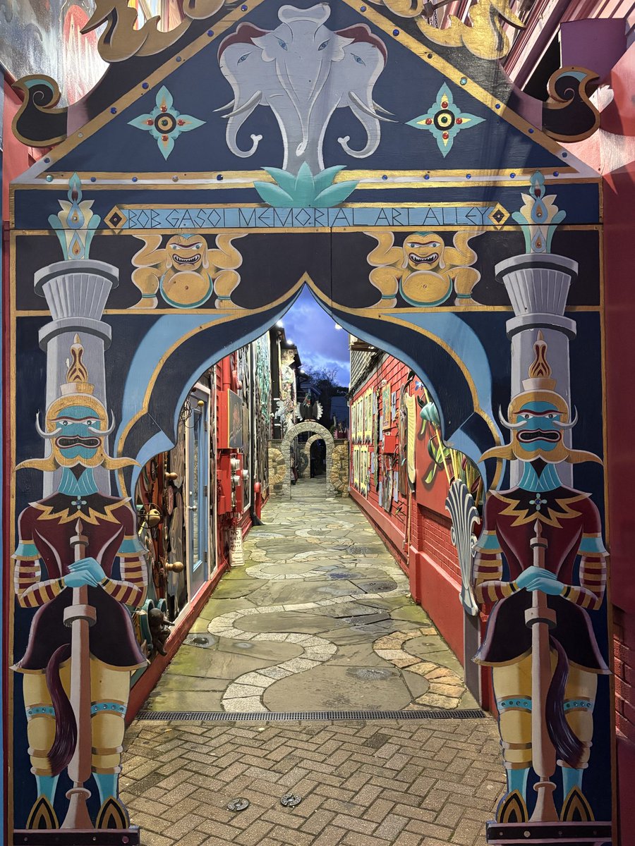 bobthomas tweet media