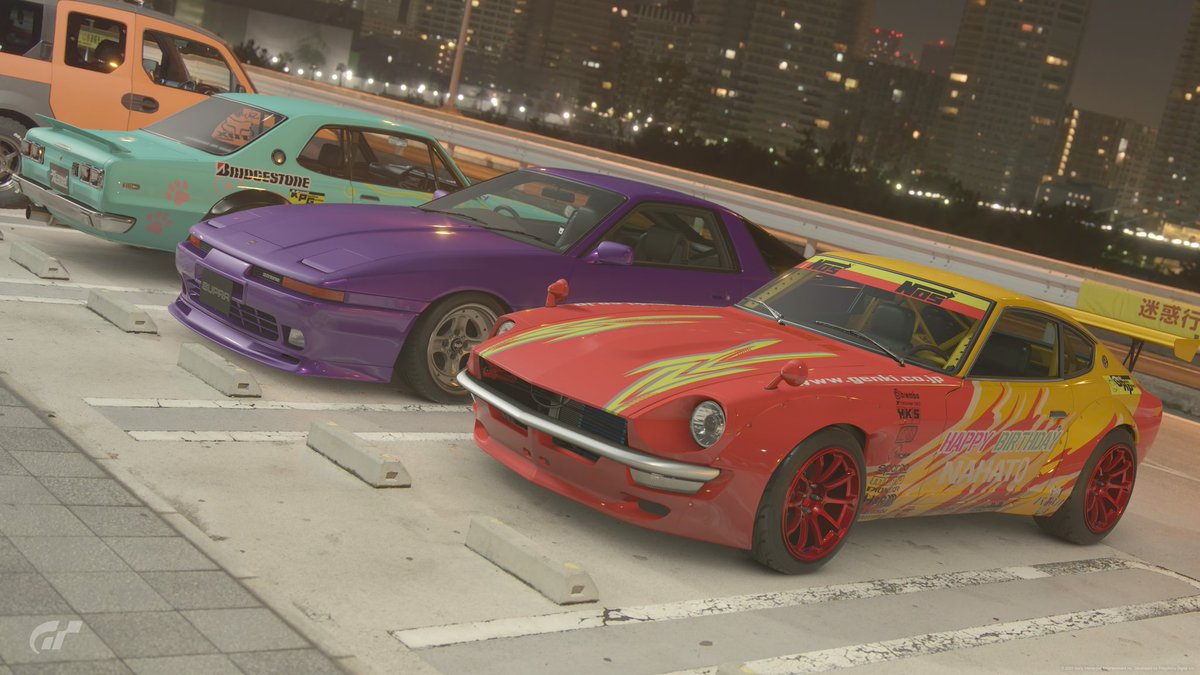 フラーレンと三日月スタンド トリックスター / Z H2/SE(23-25)政府認証スリップオンマフラー