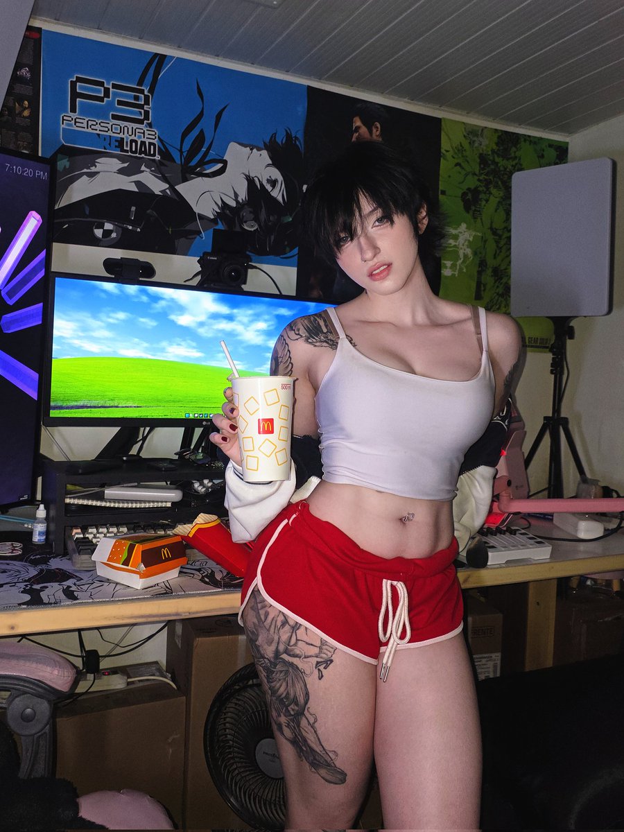 AkemySama's tweet photo. Girfailure gf https://t.co/dKxJ0V0f0O