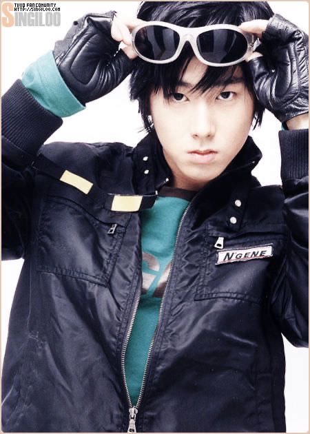 yunjaers's tweet image. “this man copied cortis!!!” like no girl tvxq yunho is the real y2k icon my man is copying NOBODY except himself.