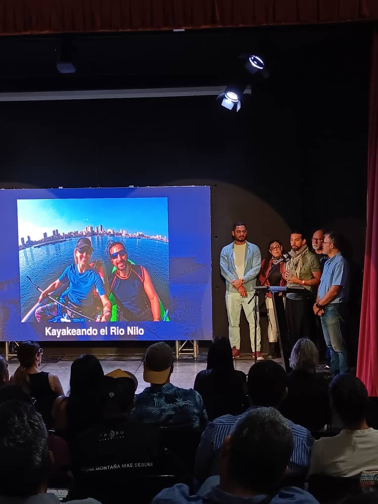 GE OIKOS tweet media