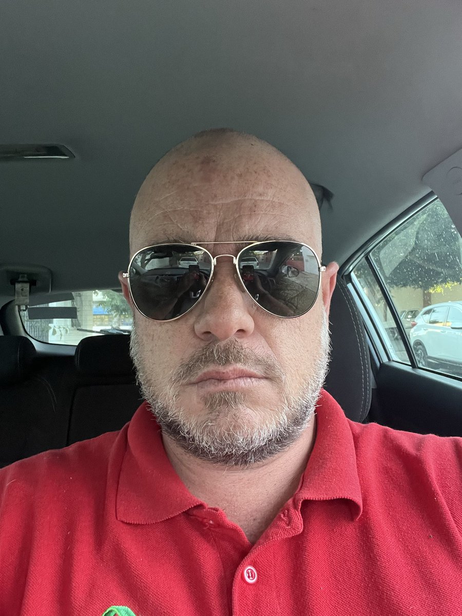 Esto soy yo el nuevo yo a darle con la que barre !!!