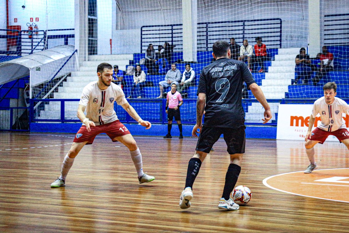 santoandre_fc's tweet photo. Intervalo de jogo!⏳

Nossa equipe vai vencendo o MRW pelo placar de 1 a 0 nesta primeira etapa, do segundo jogo, válido pelas quartas de final do Campeonato Paulista. 

#vaisafc🔵⚪️

📸 @gabriel_prates10 https://t.co/YOAzl02oXF