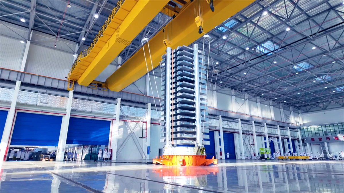 wulei2020's tweet photo. China's #Tianlong3 large reusable rocket completed a 36-satellite separation test at its intelligent manufacturing base in #Zhangjiagang, east China on Oct. 24.
Primarily tailored to low-orbit constellation deployment, it can carry: 17-22 tonnes to LEO & 10-17 tonnes to SSO. https://t.co/XP9hxGqiqk