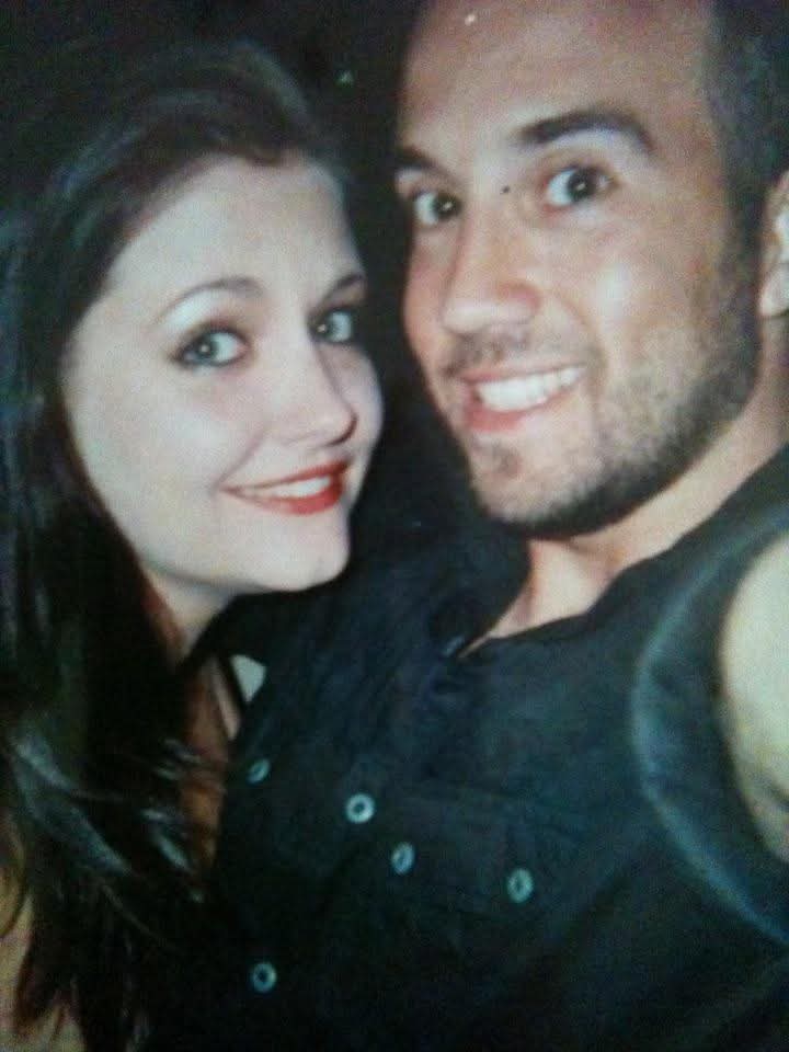 Husband found and sent me a photo of us from 14yrs ago, we went on our first holiday together. He said I am still so so pale but im concerned about the thin eyebrows! 🫠