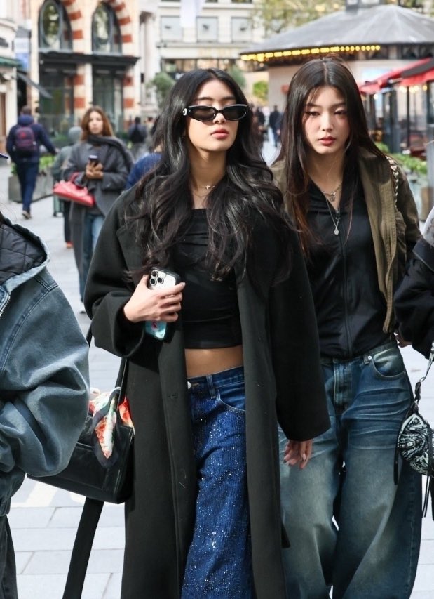 justsophinx's tweet image. SOPHIA IS SO CHIC AND CLASSY