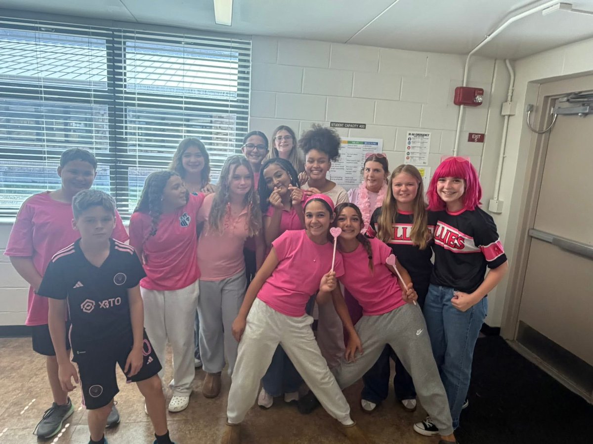 TMStigersharks's tweet photo. 💗 TMS students showed their support for Breast Cancer Awareness by celebrating Pink Out Day! 🎀 From head to toe, our halls were filled with pink and positivity! #PinkOutDay #tms #BreastCancerAwareness https://t.co/3H21xLYzIx