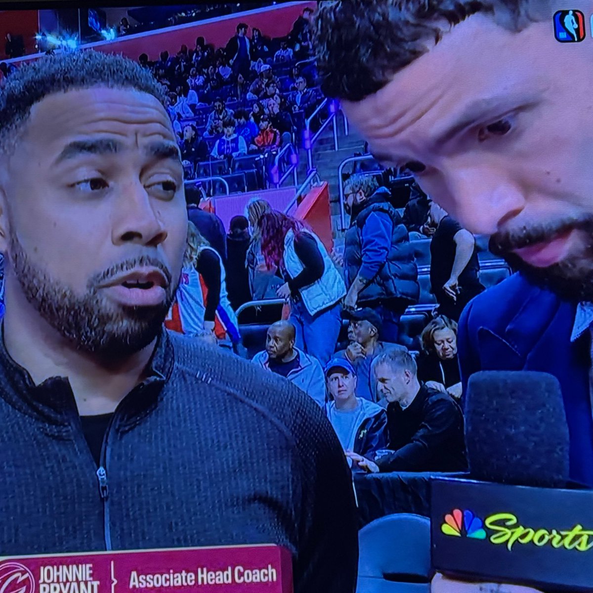 TheCavsJack's tweet image. Austin Rivers with the rookie move of not moving his mic towards Johnnie Bryant when he’s answering