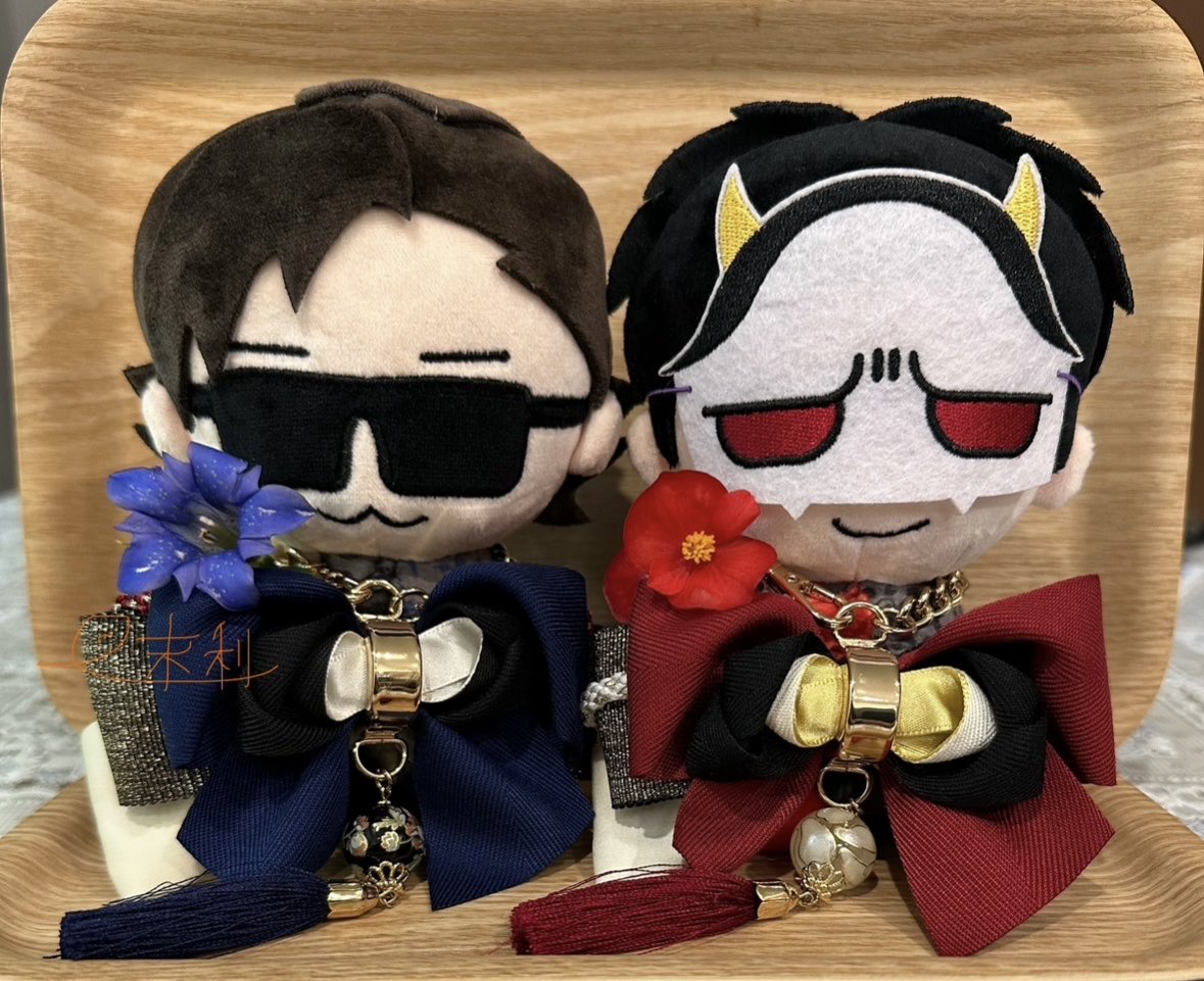 mimari_hebi's tweet image. 昨日ね、我が家のリンドウとベゴニアを摘んで、不仲だぜ〜╰(*´︶`*)╯ってノリで撮影したんです…。そんで、グラスに入れた花をそのまま飾っていました。リンドウは夜になると(曇りや雨の日も)花を閉じて陽の光と共に咲く花らしいんですけど→
#MSSP
#MSSPフォト