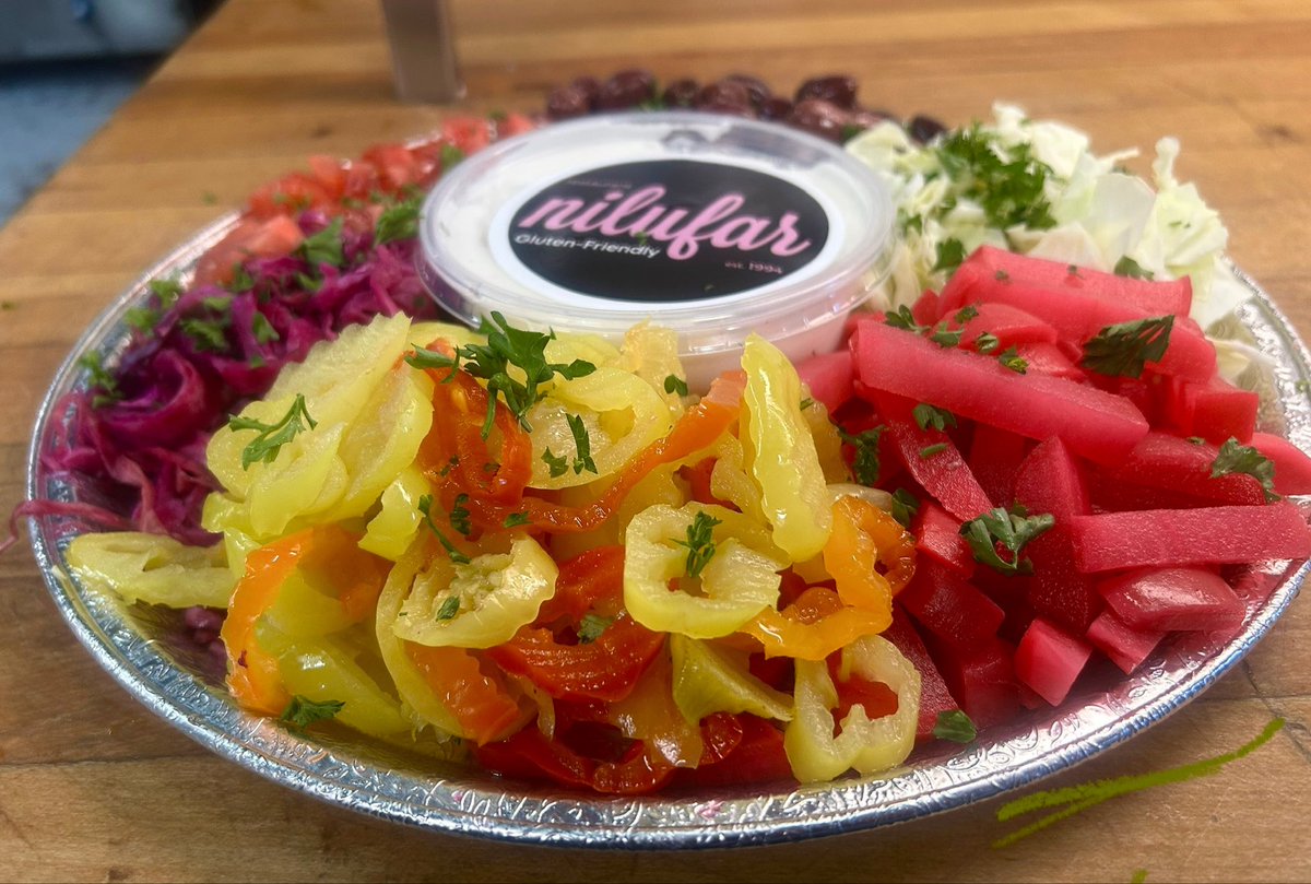 The art of pickling 💕👌🏽

DM us
Nilufarmtl.com
Text orders (514)262-9032
Order@NilufarMtl.com 

L’art du marinage 💕👌🏽

#colours  #food #fruits #healthyfood #healthy #foodie #vegan #foodporn #falafelitforward #fresh #FreePalestine  #yummy #nature #falafel4life