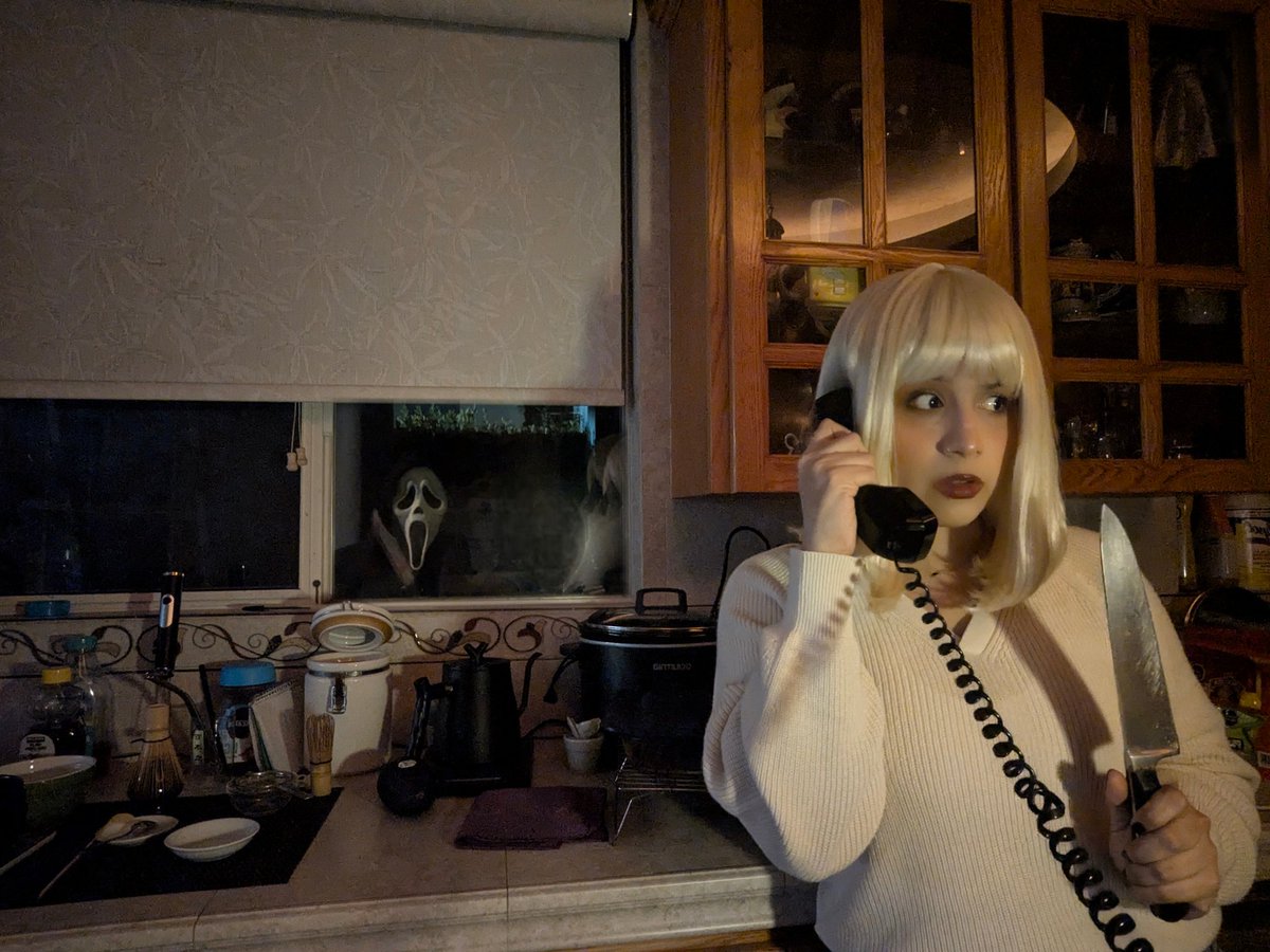 phantomdaniela's tweet image. our favorite scary movie 🖤🔪
@chandwich