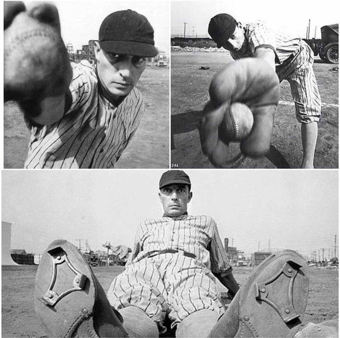 Game 3 coming up! 
#WorldSeries   
#Toronto #BlueJays #LosAngeles #Dodgers   
#BusterKeaton
#BusterLove🍀
