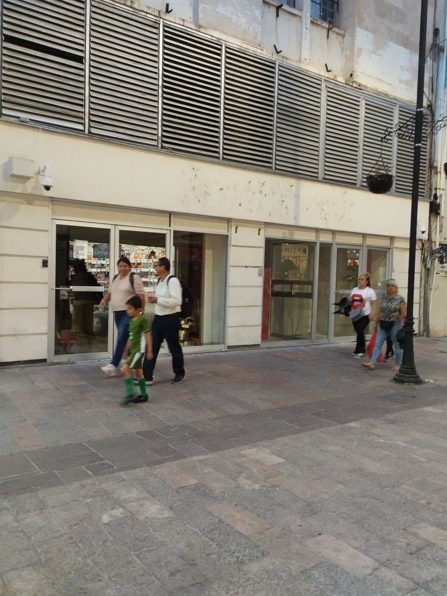 CERRÓ EL SCOTIABANK DEL CENTRO DE LEÓN.