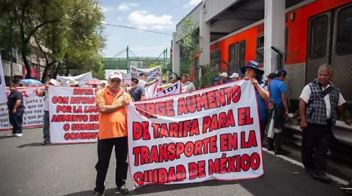 🔴 Transportistas anuncian nuevos bloqueos en CDMX el miércoles

La Fuerza Amplia de Transportistas anunció una nueva jornada de bloqueos el próximo miércoles 29 de octubre por presuntos incumplimientos del Gobierno capitalino sobre el aumento de la tarifa, su homologación con el