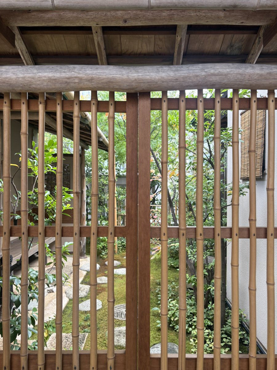 umu_designInc's tweet image. 朝車🚗

昨日やっと届いたシャインマスカット🍇

産地偽装だのなんだのの通知があり
サトフルで注文してから待てど待てど
約一年後の到着…苦笑

来年は、都内のシャインマスカットを買う事にします。

本日も頑張りましょう。

#umudesignInc.
#丗SOU
#世SOU