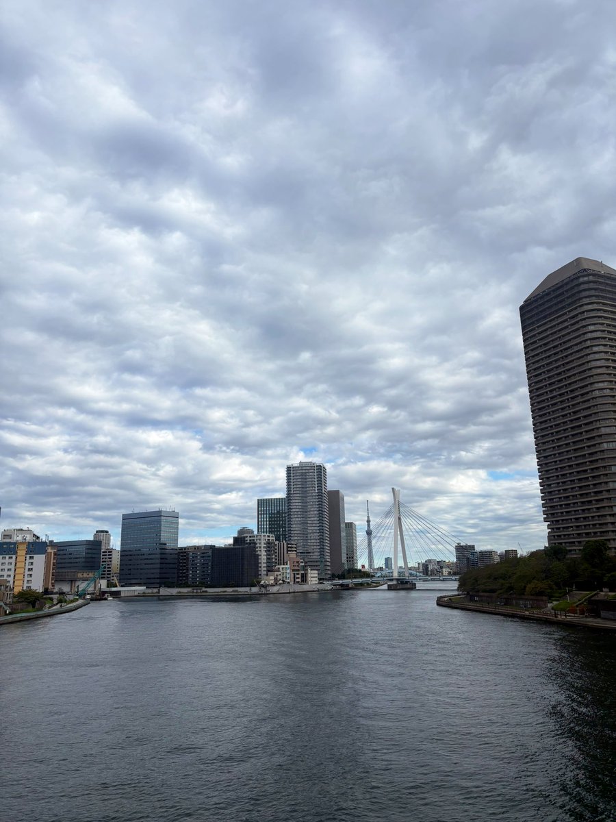 umu_designInc's tweet image. 朝車🚗

昨日やっと届いたシャインマスカット🍇

産地偽装だのなんだのの通知があり
サトフルで注文してから待てど待てど
約一年後の到着…苦笑

来年は、都内のシャインマスカットを買う事にします。

本日も頑張りましょう。

#umudesignInc.
#丗SOU
#世SOU