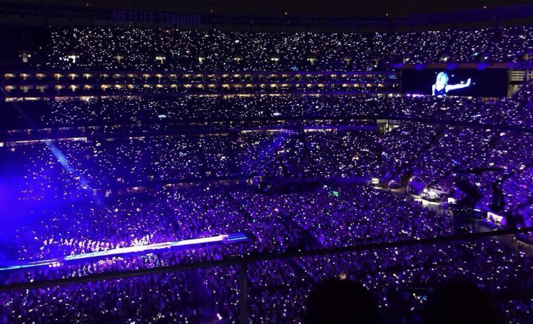 starryeyedxsam's tweet photo. happy #2Yearsof1989tv and #11Yearsof1989 🏙️🩵 https://t.co/nvjGo8d5x6