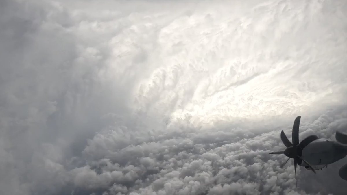 What an epic view. Crystal clear look into how intensely sheared/tilted each individual updraft is