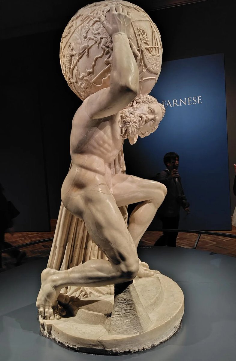 イタリア製の大理石の彫刻 イタリア製の大理石の彫刻