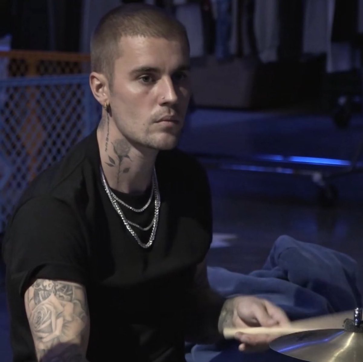 Justin Bieber's Neck Tattoo Revealed