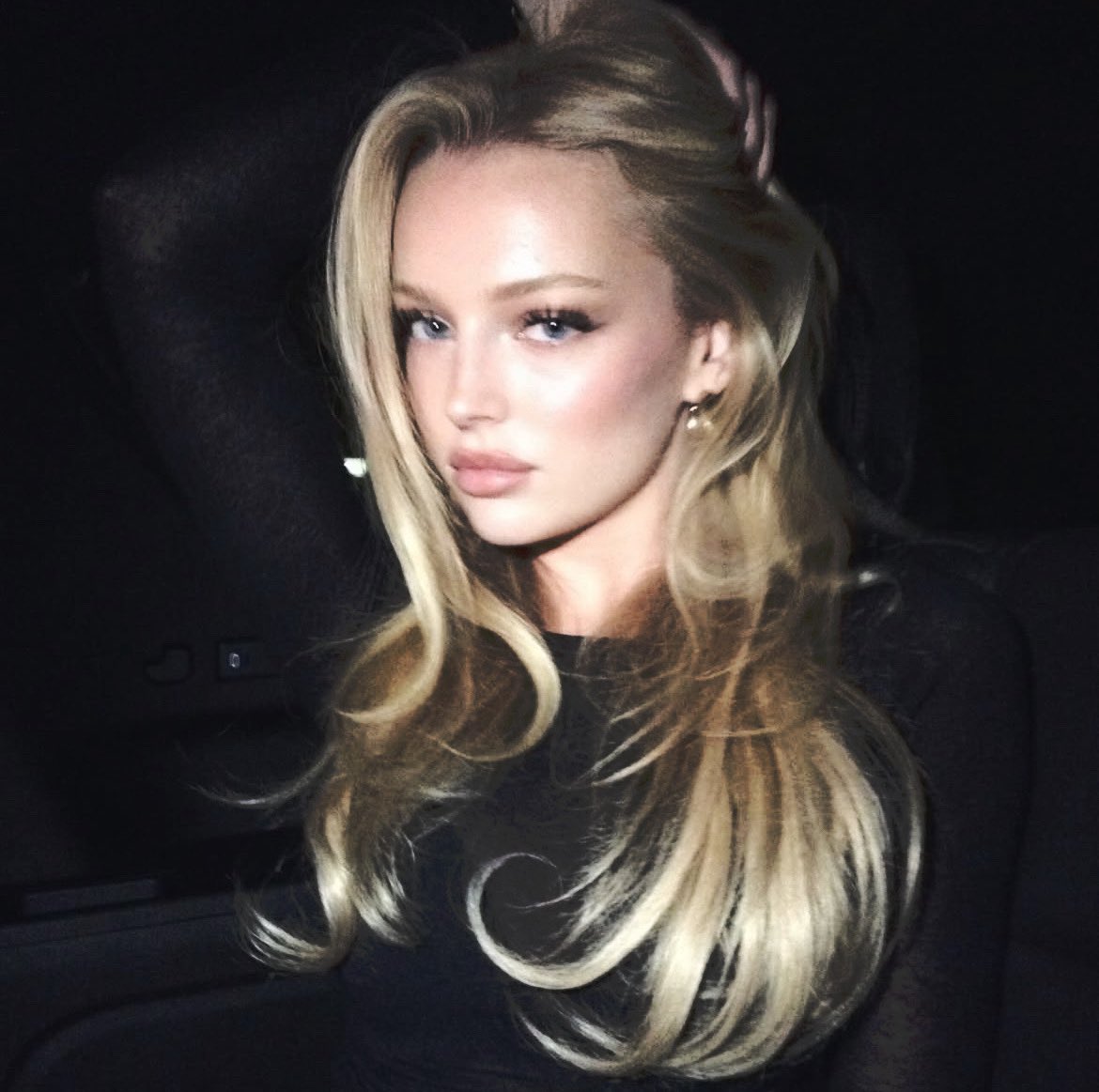 arcanescripts's tweet image. ⠀⠀       captured on an   𝑖͟𝑃͟𝑜͟𝑑͟    touch .