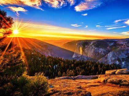 MZashrafi7860's tweet image. किसी बच्चे के हाथ में किताब देना,
उसे हथियार देने से कहीं ज़्यादा ताक़तवर काम है।
शिक्षा ही वो ताला है जो हर गरीबी के दरवाज़े को खोल सकता है। 🔑
#MorningThoughts #PadhaiHiShaktiHai&quot;