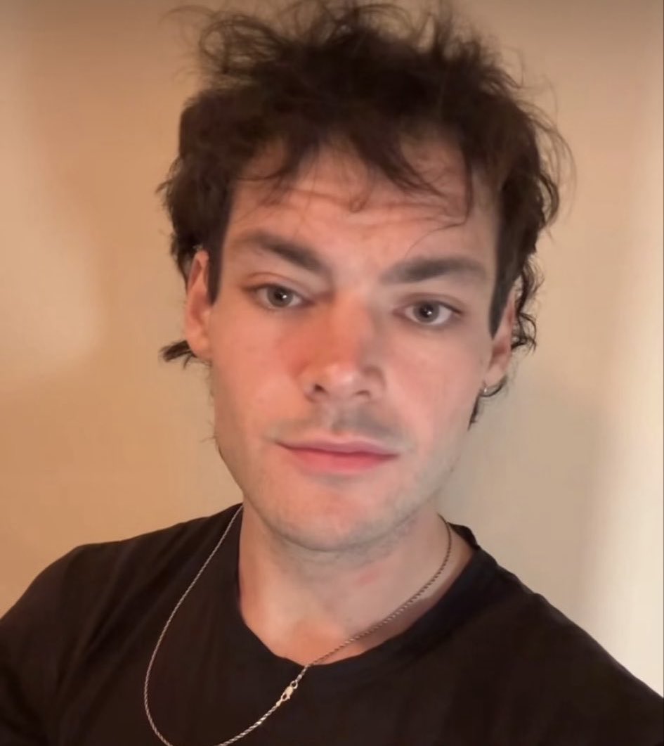 EVERYONE SHAVING THEY FACIAL HAIR